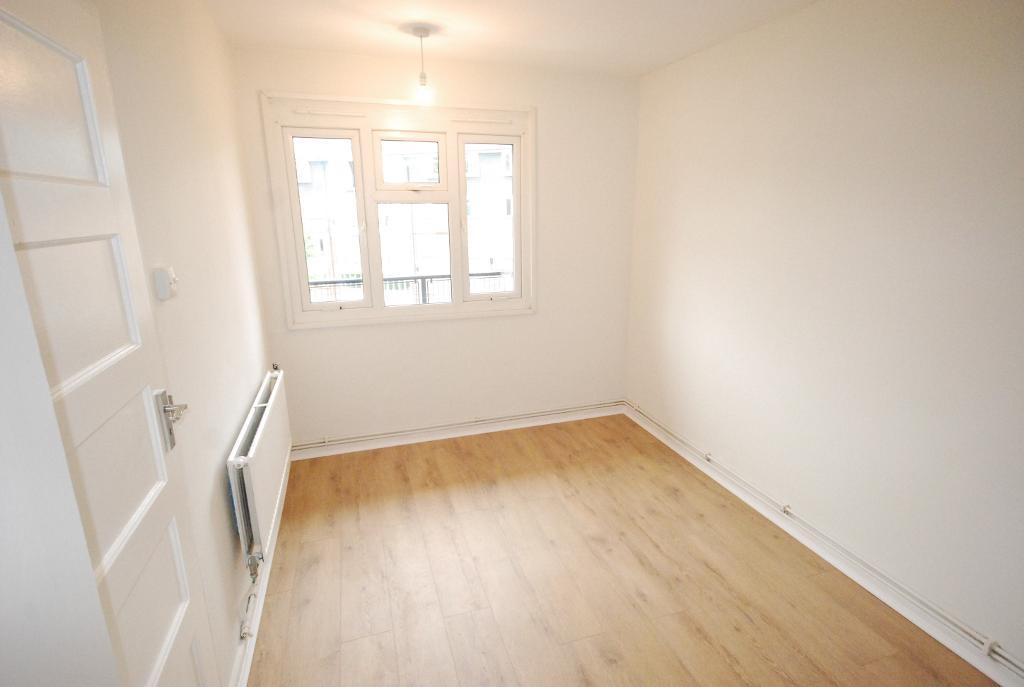 2 Bedroom FLAT to Rent in EAST FINCHLEY, N2 8NJ
