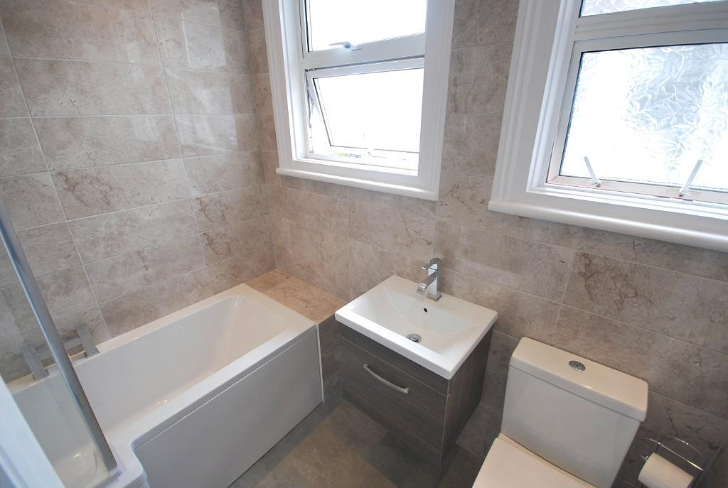 2 Bedroom CONVERTED FLAT to Rent in WEMBLEY, HA0 4RT
