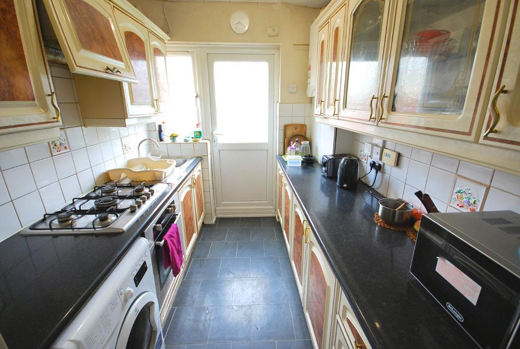 3 Bedroom MID TERRACED to Rent in WEMBLEY, HA0 1UN