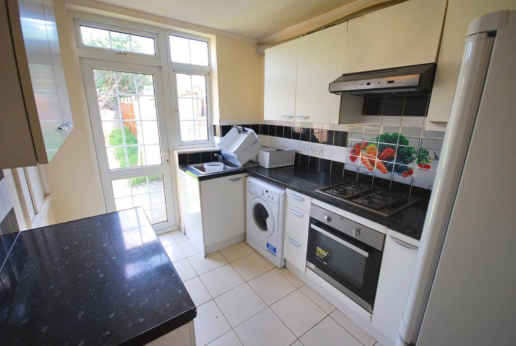3 Bedroom MID TERRACED to Rent in WEMBLEY, HA0 1LL