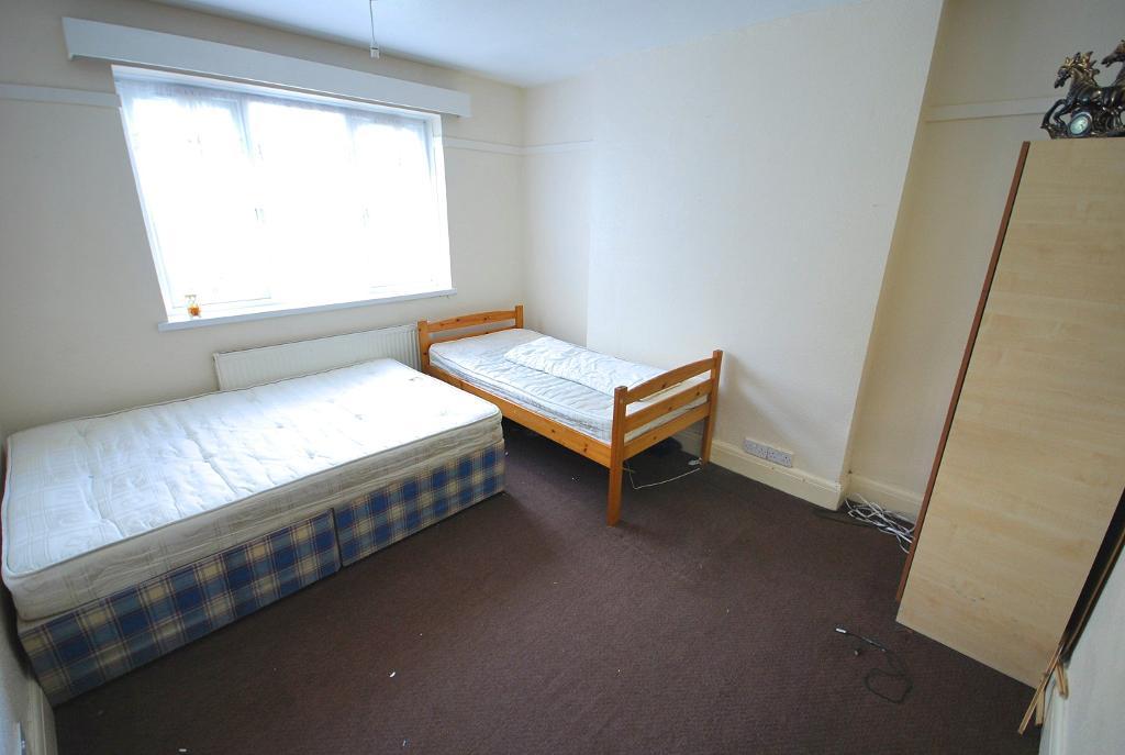 4 Bedroom SEMI DETACHED to Rent in WEMBLEY, HA9 6LS