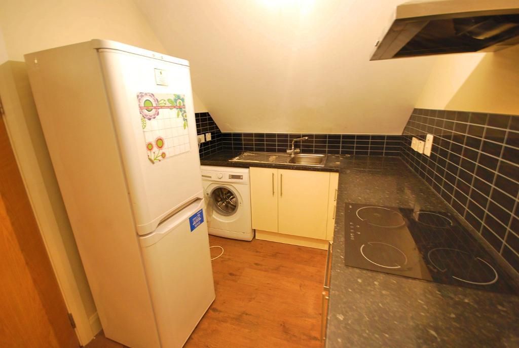 2 Bedroom FLAT to Rent in WEMBLEY, HA0 4TH