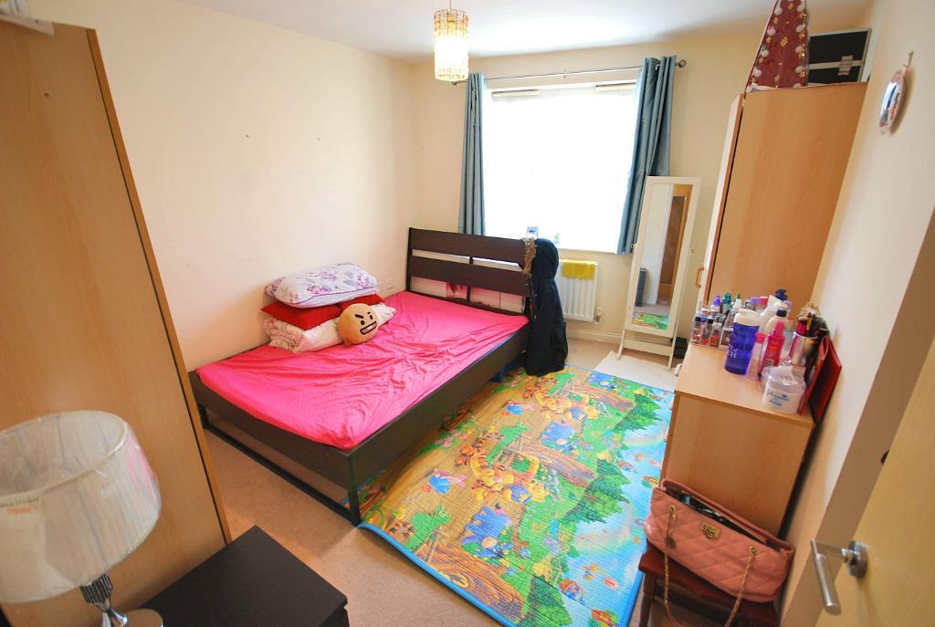 2 Bedroom FLAT to Rent in HARROW, HA2 8FB