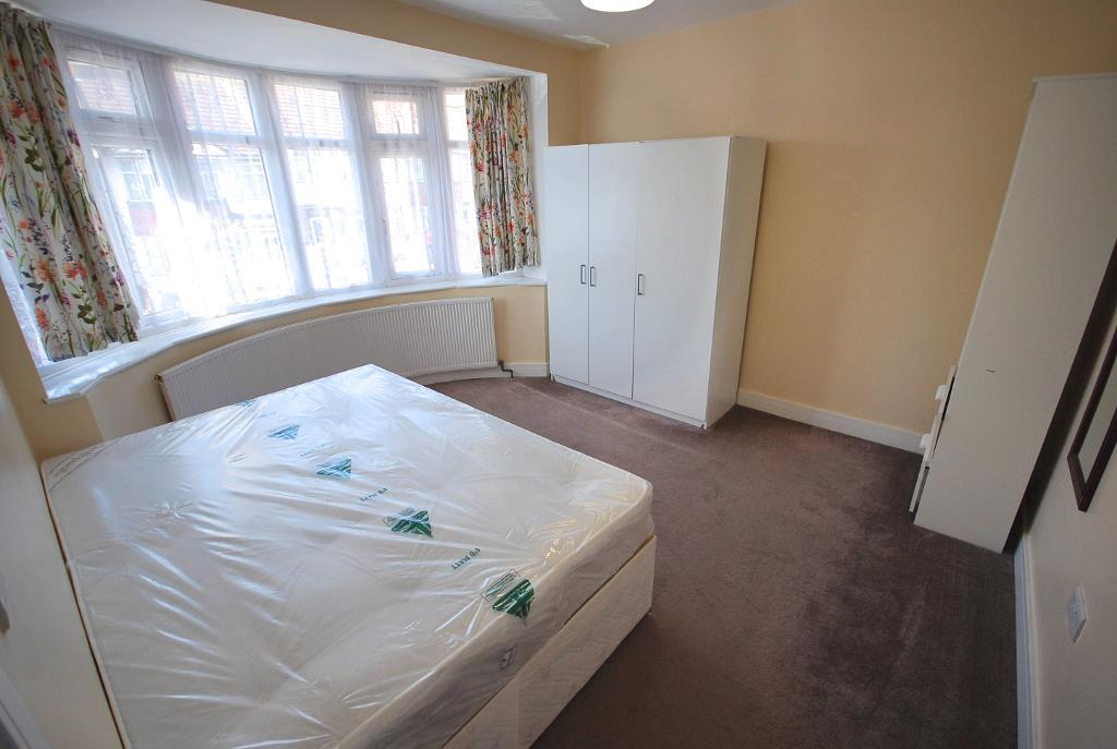 3 Bedroom CONVERTED FLAT to Rent in WEMBLEY, HA0 1UP