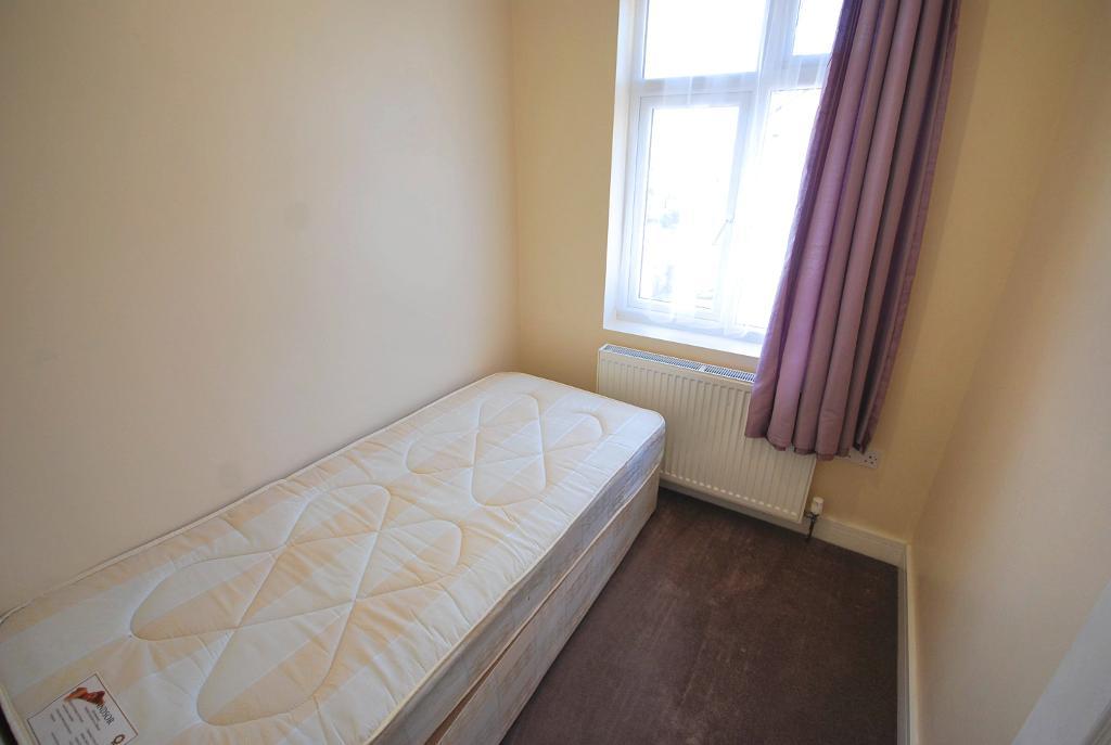 3 Bedroom CONVERTED FLAT to Rent in WEMBLEY, HA0 1UP