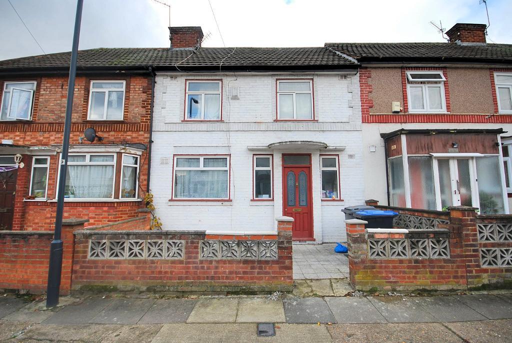 4  Bed MID TERRACED Property to Rent in WEMBLEY, HA0 1LS