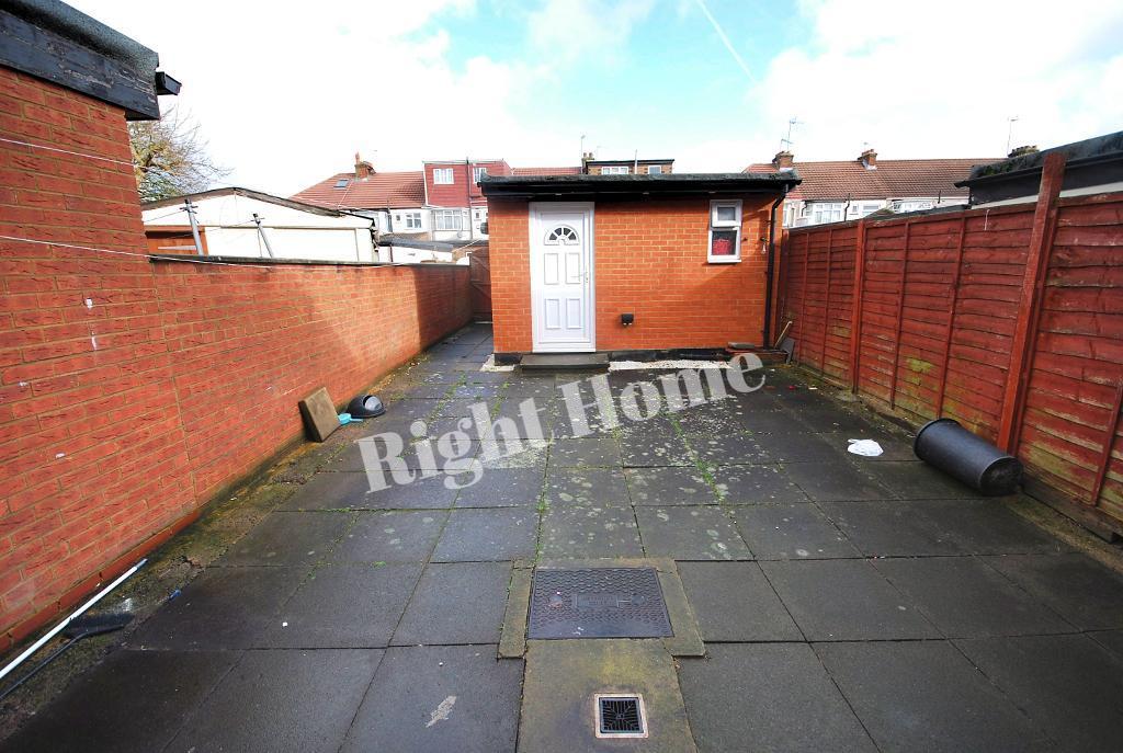 5 Bedroom MID TERRACED to Rent in WEMBLEY, HA0 1EU