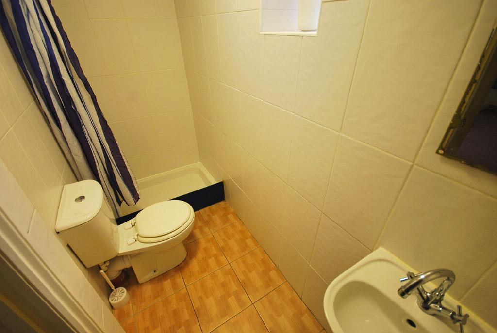4 Bedroom SEMI DETACHED to Rent in WEMBLEY, HA9 6RQ