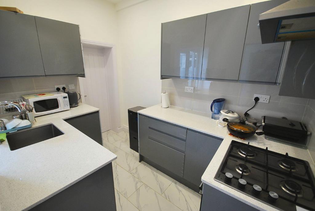 3  Bed MID TERRACED Property to Rent in WEMBLEY, HA0 1JS