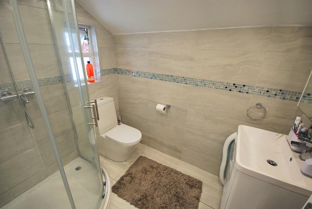 3 Bedroom MID TERRACED to Rent in WEMBLEY, HA0 1JS