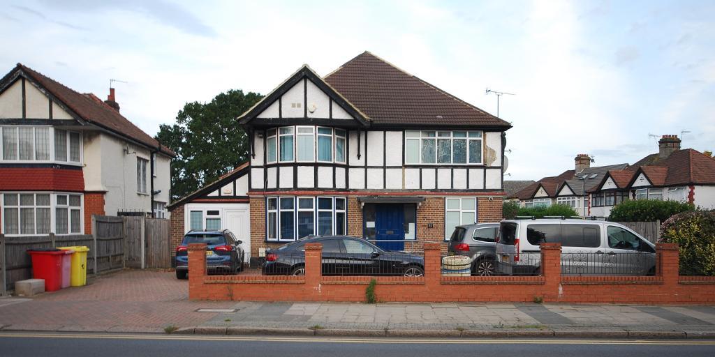 5  Bed DETACHED Property to Rent in WEMBLEY, HA9 8NL