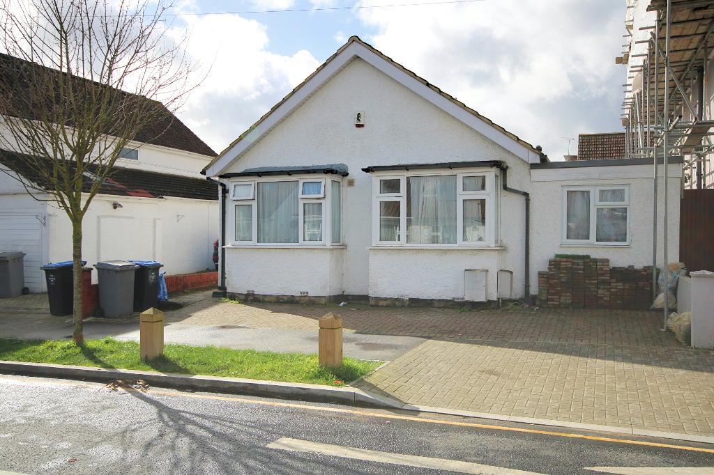 3  Bed BUNGALOW Property to Rent in WEMBLEY, HA0 3DH