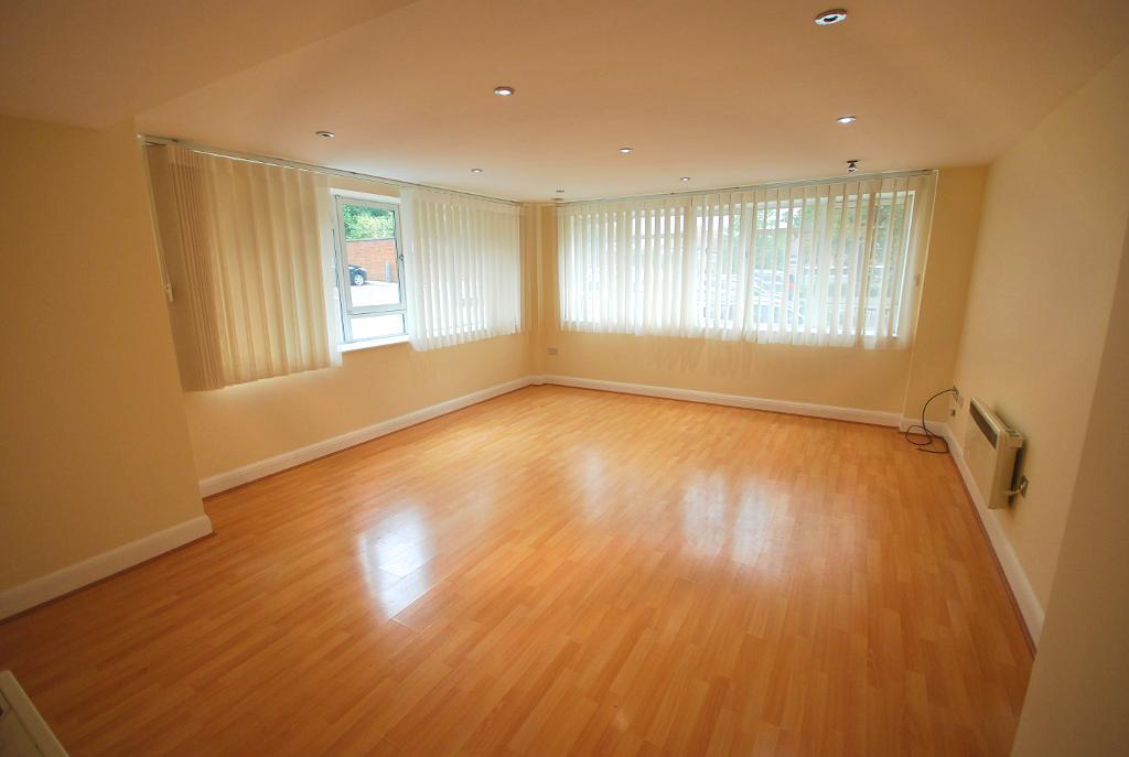 2 Bedroom FLAT to Rent in LONDON, W5 3BF