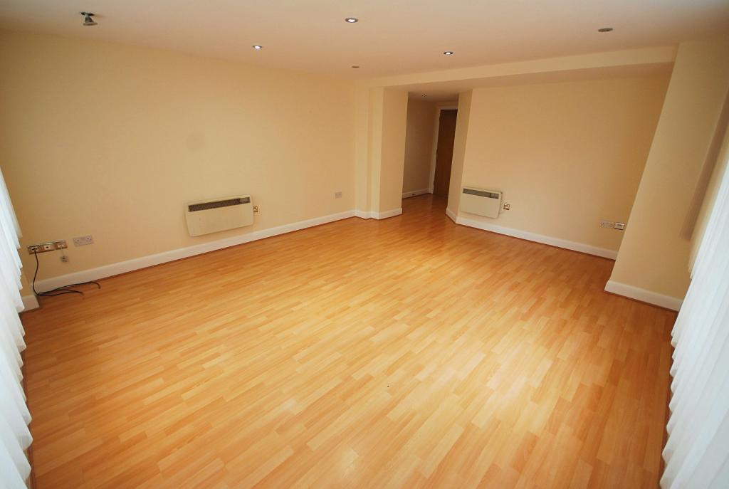 2 Bedroom FLAT to Rent in LONDON, W5 3BF