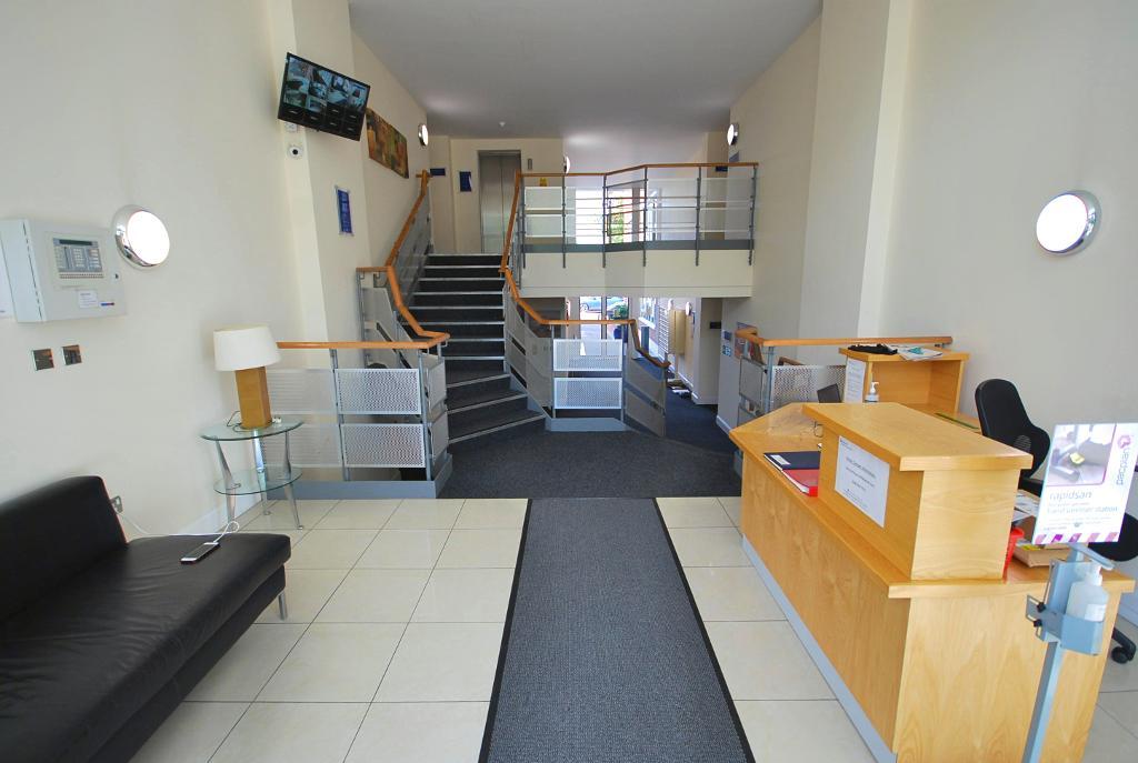 2 Bedroom FLAT to Rent in LONDON, W5 3BF