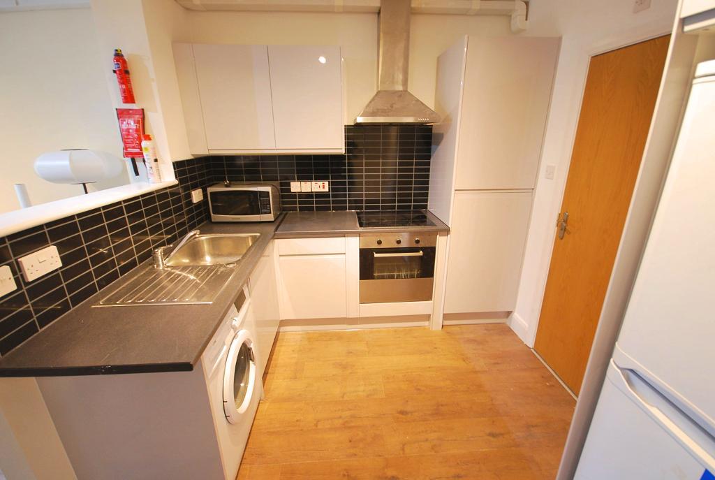 2 Bedroom FLAT to Rent in WEMBLEY, HA0 4TH