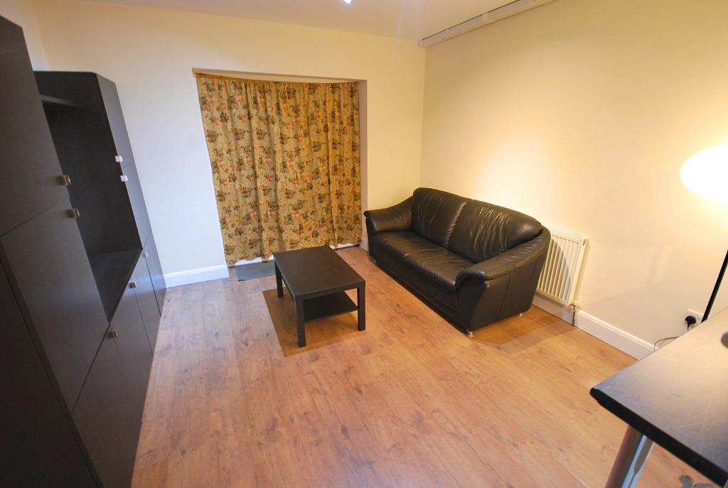 2 Bedroom FLAT to Rent in WEMBLEY, HA0 4TH