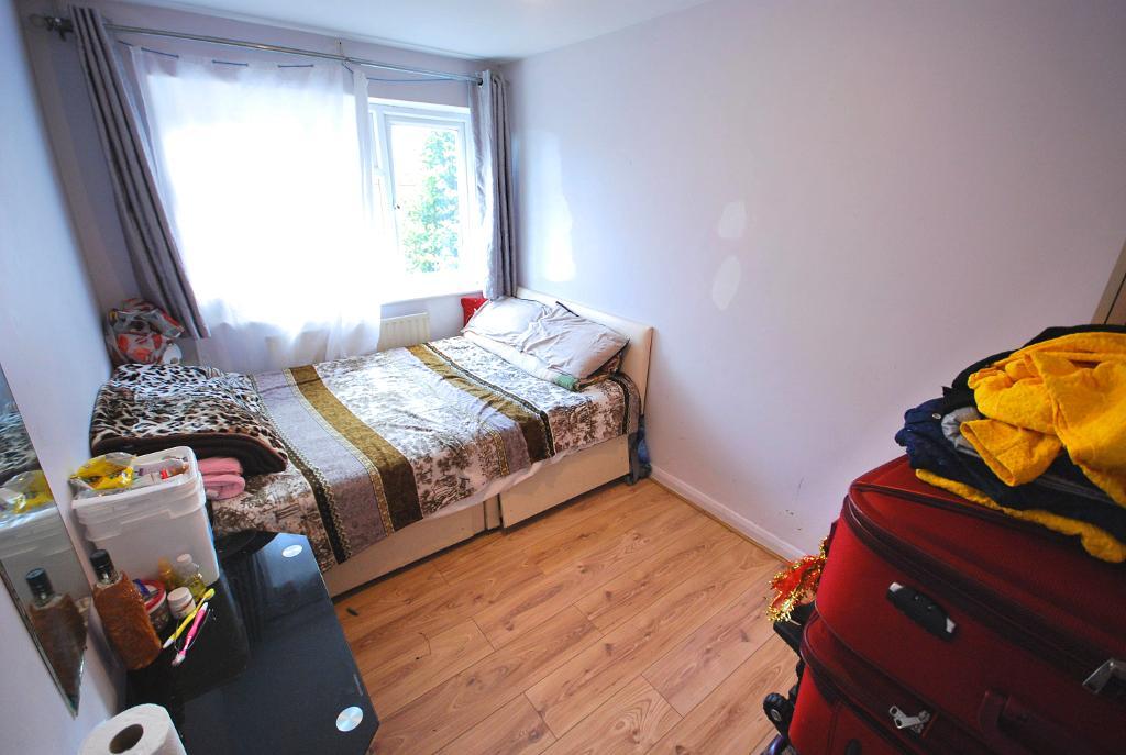 2 Bedroom FLAT for Sale in WEMBLEY, HA0 4QR