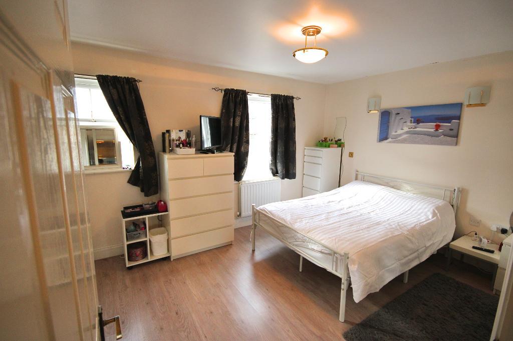 3 Bedroom MID TERRACED for Sale in WEMBLEY, HA0 3FD