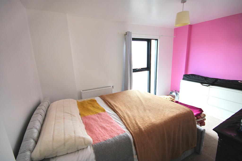 2 Bedroom FLAT for Sale in WEMBLEY, HA0 2FW