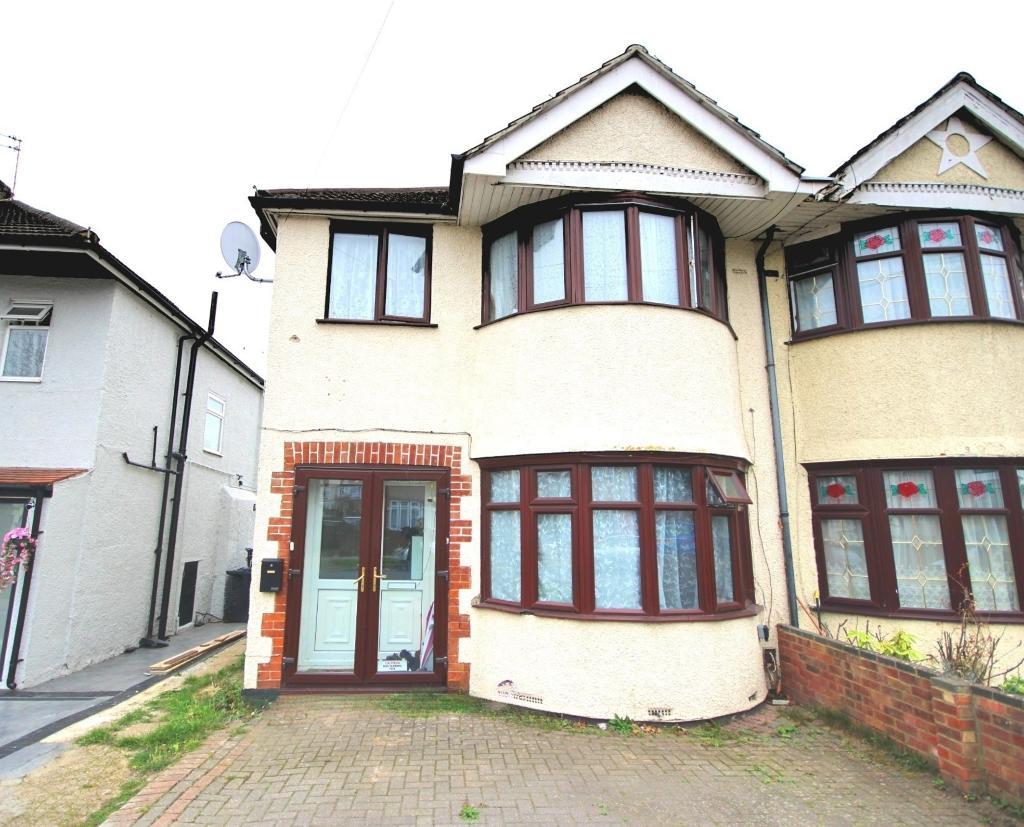 CARLYON AVENUE, HARROW, MIDDLESEX, HA2 8SN