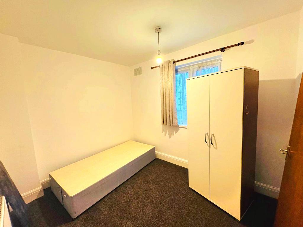 5 Bedroom SEMI DETACHED to Rent in WEMBLEY, HA9 6LS