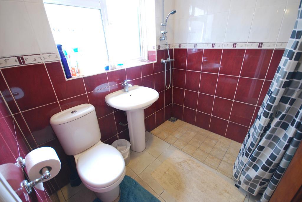 3 Bedroom SEMI DETACHED for Sale in WEMBLEY, HA9 6NX
