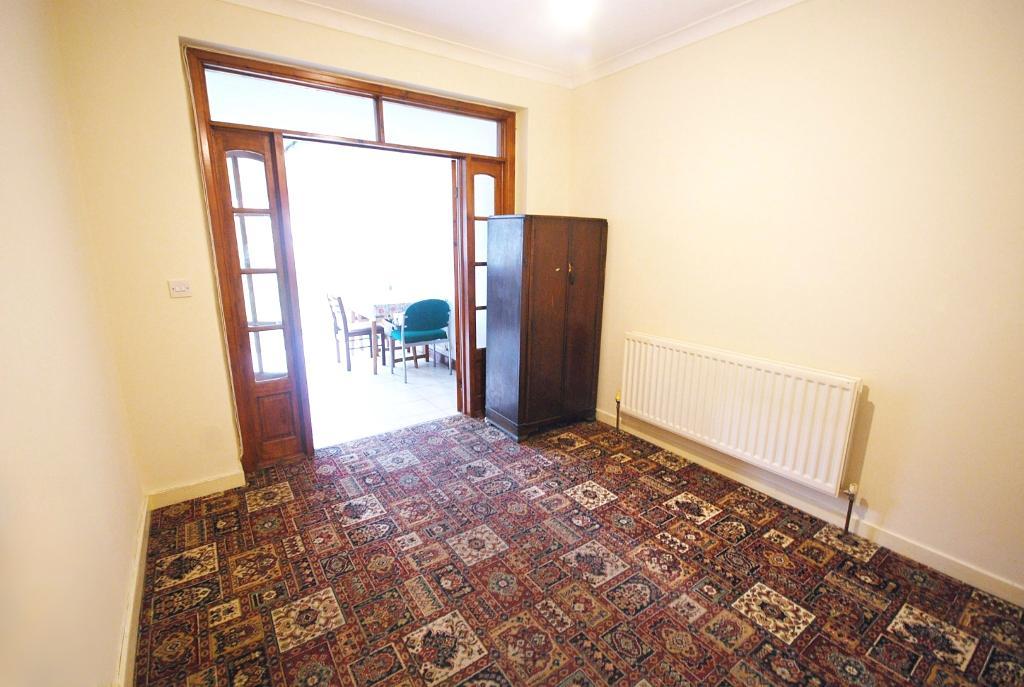 3 Bedroom SEMI DETACHED for Sale in WEMBLEY, HA9 6NX
