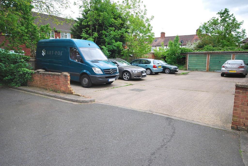 1 Bedroom HOUSE for Sale in WEMBLEY, HA0 2SW