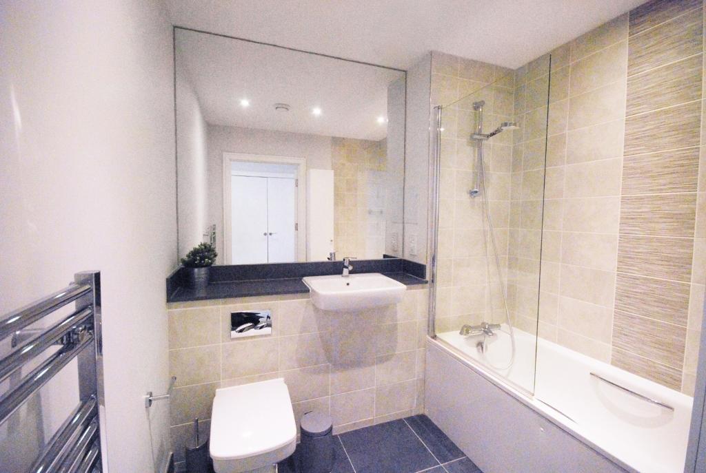 1 Bedroom FLAT for Sale in WEMBLEY, HA0 1HF