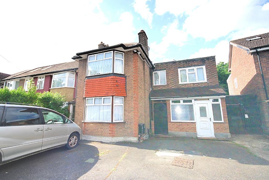 4 Bedroom SEMI DETACHED for Sale in PERIVALE, UB6 7PD
