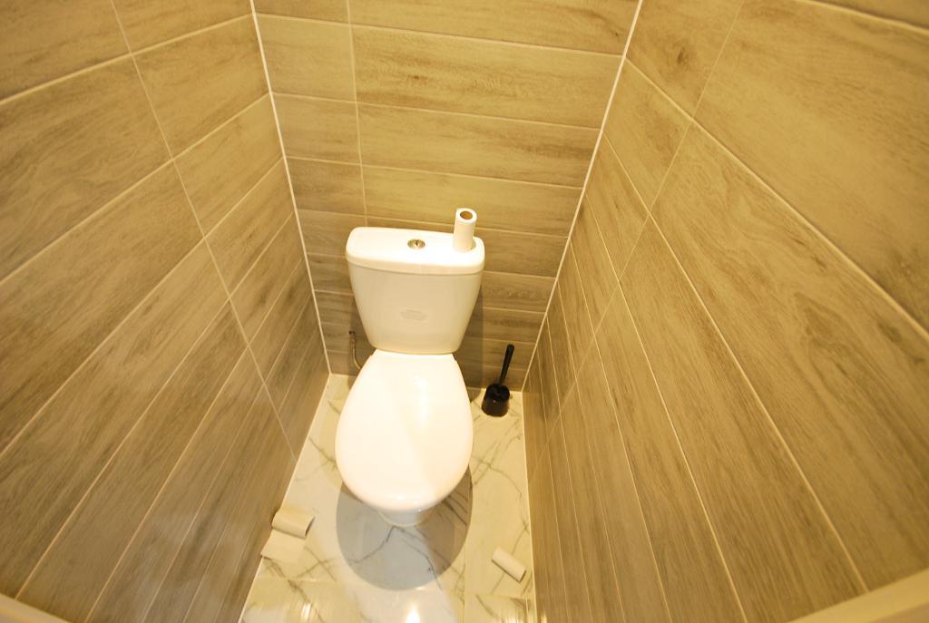 12 Bedroom SEMI DETACHED for Sale in HARROW, HA2 7LT