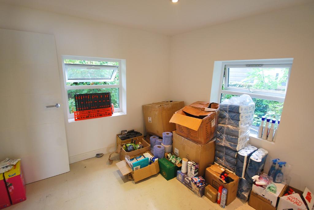 12 Bedroom SEMI DETACHED for Sale in HARROW, HA2 7LT