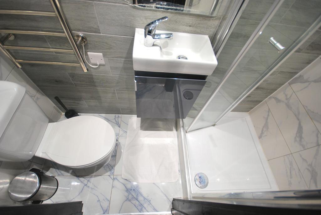 12 Bedroom SEMI DETACHED for Sale in HARROW, HA2 7LT