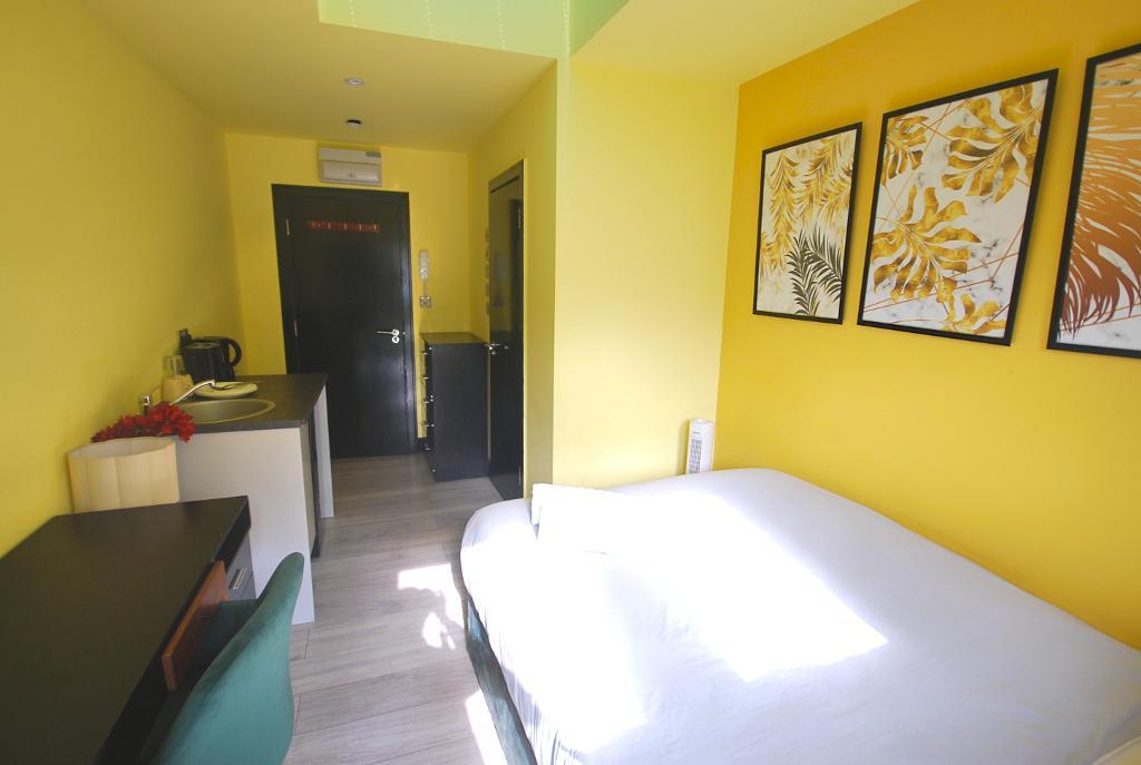 12 Bedroom SEMI DETACHED for Sale in HARROW, HA2 7LT