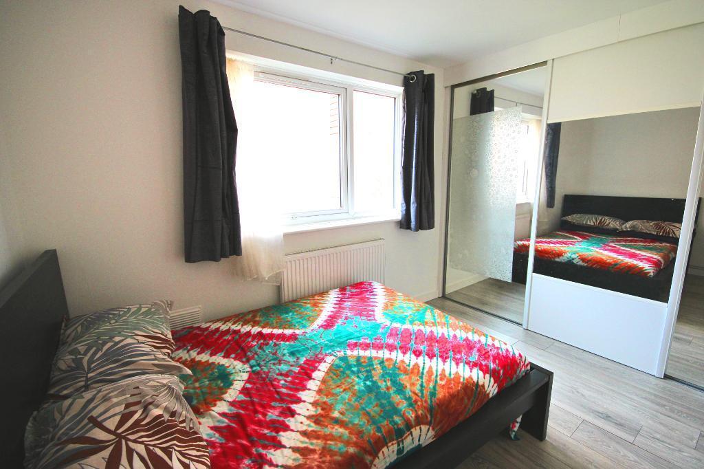 1 Bedroom FLAT to Rent in NORTHOLT, UB5 5UA