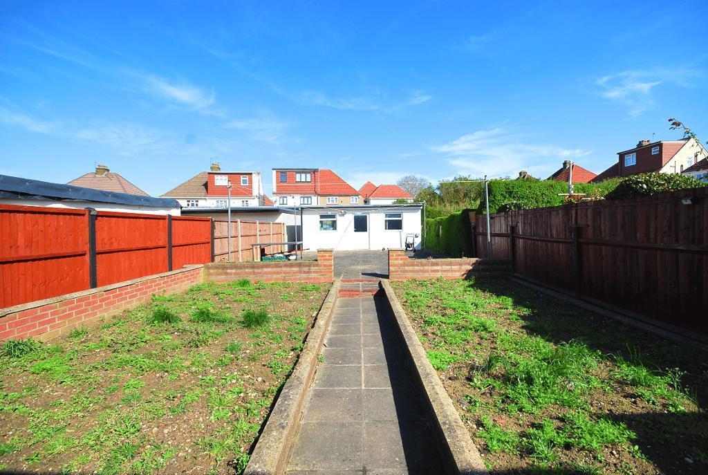 4  Bed SEMI DETACHED Property to Rent in WEMBLEY, HA0 4JP