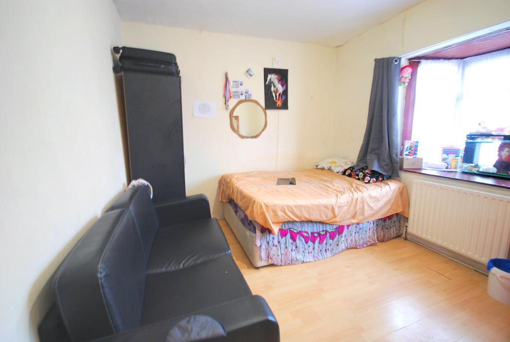 CARLYON ROAD, WEMBLEY, MIDDLESEX, HA0 1JE