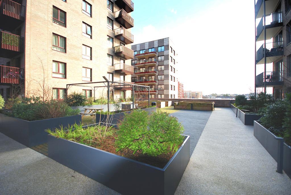 1 Bedroom FLAT for Sale in HARROW, HA1 4BF