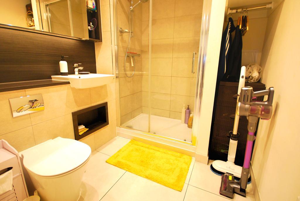 1 Bedroom FLAT for Sale in HARROW, HA1 4BF