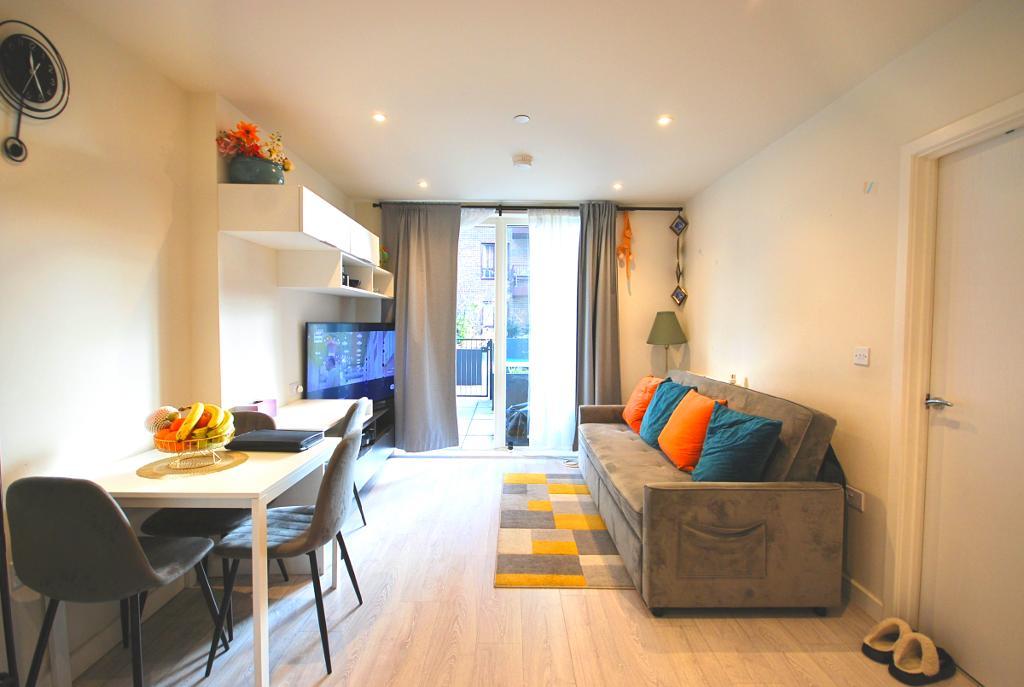 1 Bedroom FLAT for Sale in HARROW, HA1 4BF