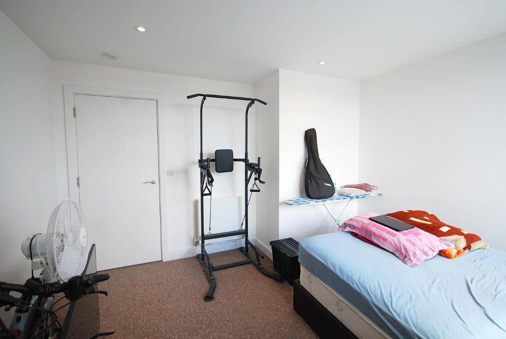 2 Bedroom FLAT for Sale in WEMBLEY, HA9 7AH