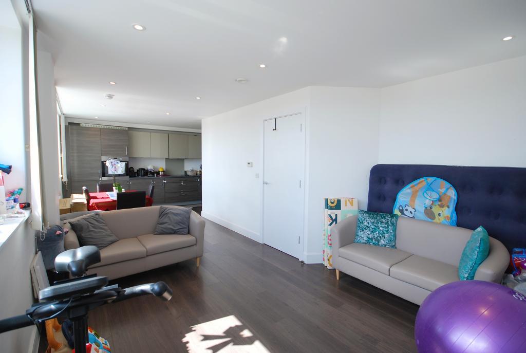 2 Bedroom FLAT for Sale in WEMBLEY, HA9 7AH