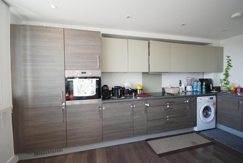 2 Bedroom FLAT for Sale in WEMBLEY, HA9 7AH