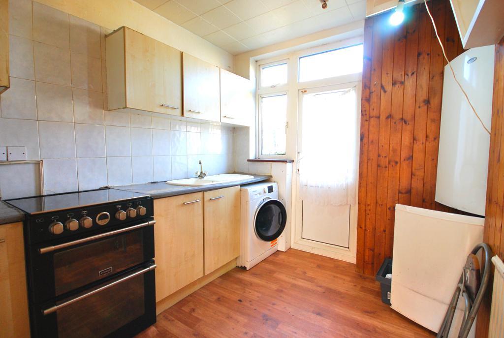 3 Bedroom SEMI DETACHED to Rent in WEMBLEY, HA0 1LZ