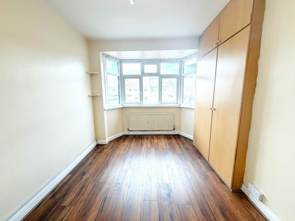5 Bedroom MID TERRACED to Rent in WEMBLEY, HA0 1EU