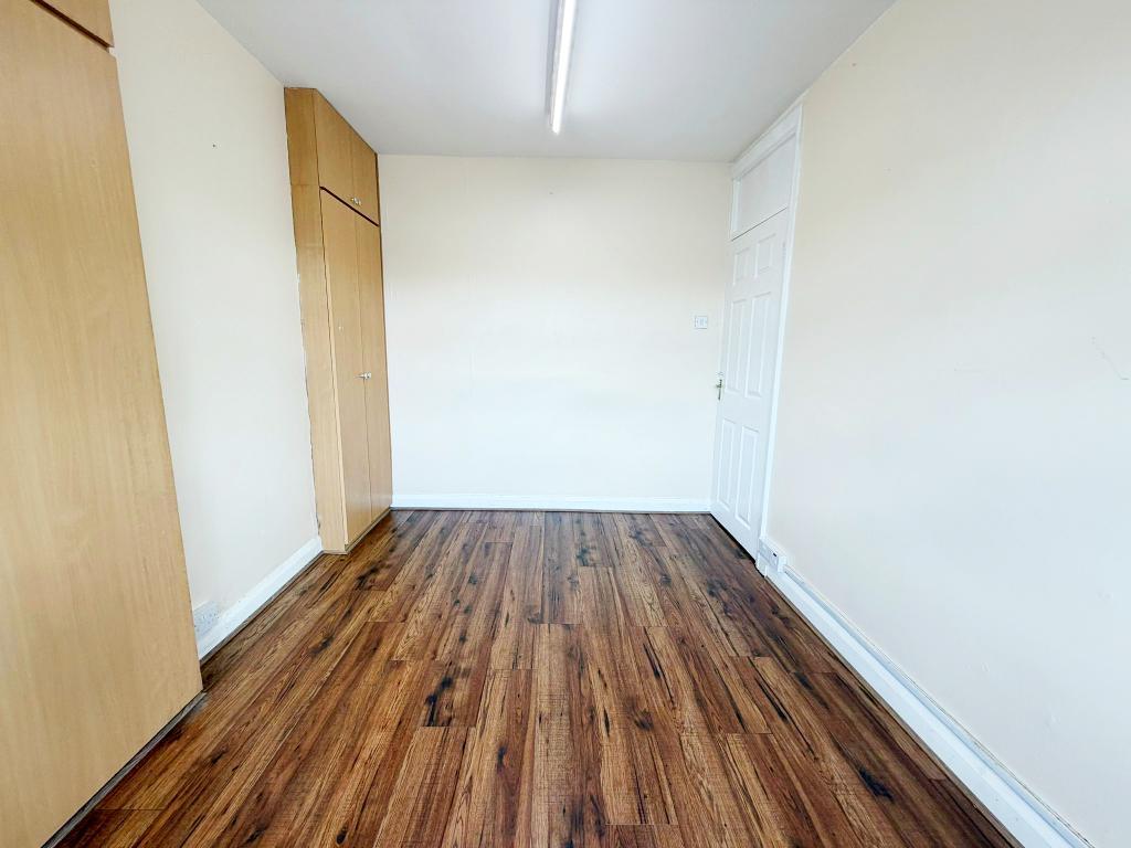 5 Bedroom MID TERRACED to Rent in WEMBLEY, HA0 1EU