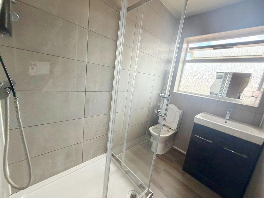 5 Bedroom MID TERRACED to Rent in WEMBLEY, HA0 1EU