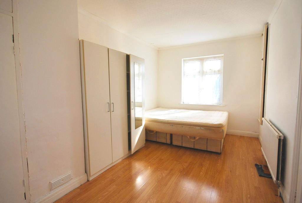 3 Bedroom SEMI DETACHED to Rent in WEMBLEY, HA0 1LZ