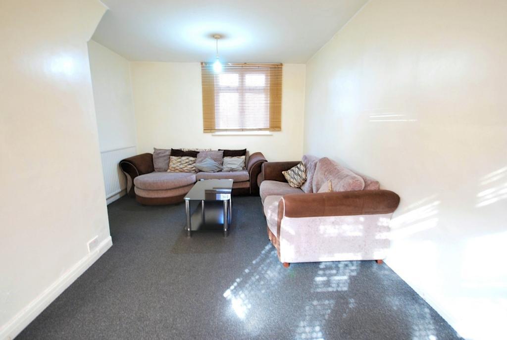 3 Bedroom SEMI DETACHED to Rent in WEMBLEY, HA0 1LZ